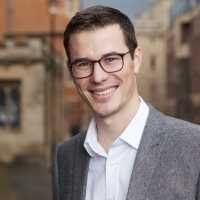 Dr. Douglas Maslin, MPhil, MB BCHir Dermatologist and Pharmacologist Addenbrooke's Hospital Cambridge, UK