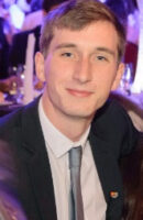 Dr Robert Eves Research Associate at Universität Bielefeld Honorary research fellow at the University of Warwick Guest researcher at DIW Berlin