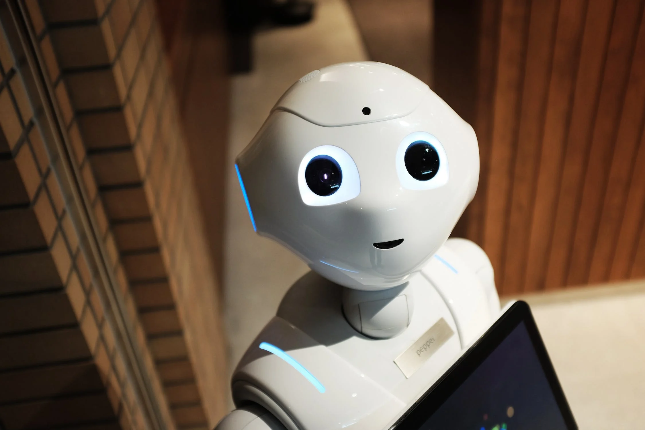 robot-medical-technology-AI.webp