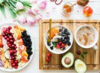 https://unsplash.com/photos/black-and-red-cherries-on-white-bowl-nTZOILVZuOg