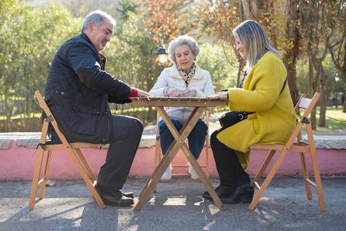 choosing-retirement-community