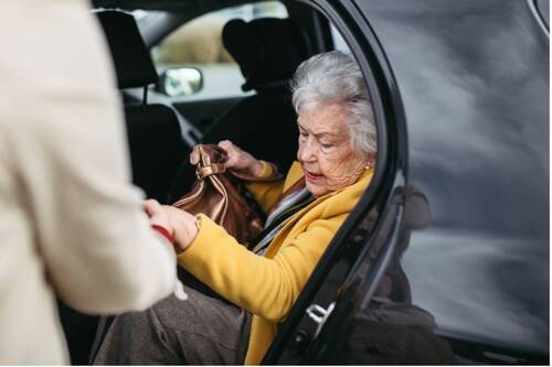 elderly-drivers-car-keys