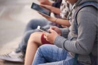 teen-rehab-social-media.jpg