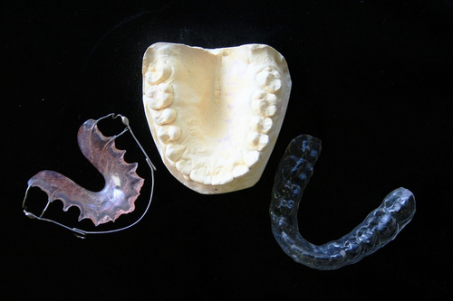 Retainers and oral health