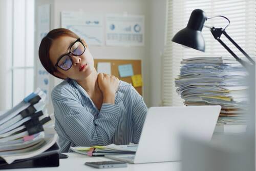 Research Around “Tech Neck".jpg
