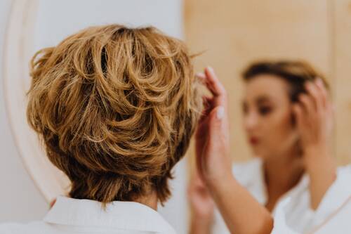 ai-and-hair-thinning-pexels