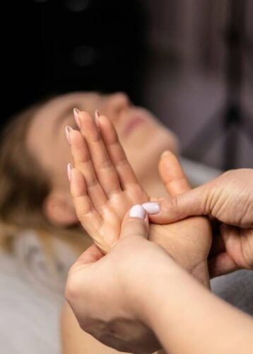hand-massagers-pexels.jpg