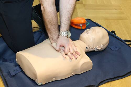 Online CPR Course-pexels.jpg