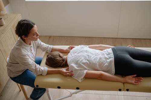 chiropractic-care-active-lifestyle-pexels.jpg
