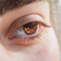 eyelid-drooping-pexels.jpg