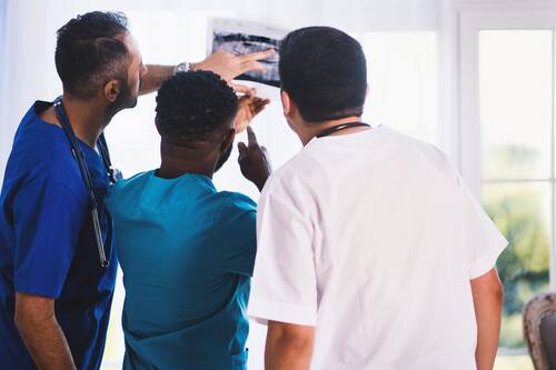 collaborating-physician-pexels