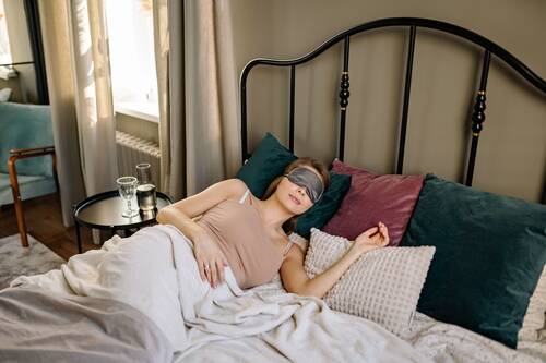 make room darker for sleep