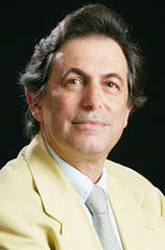 Roger Stupp, MD Professor & Chairman Department of Oncology & Cancer Center University of Zurich & University Hospital Zurich (USZ) Zürich / Switzerland