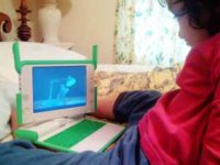 “Cici loves full screen video on the XO” by Mike Lee is licensed under CC BY 2.0