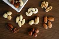 nuts-nutrition-weight-obesity